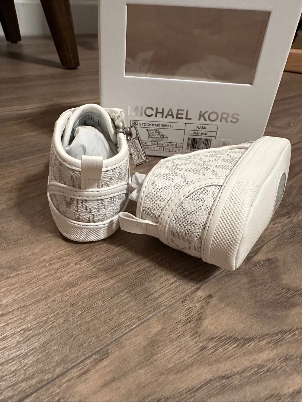 Michael Kors stylish michael
